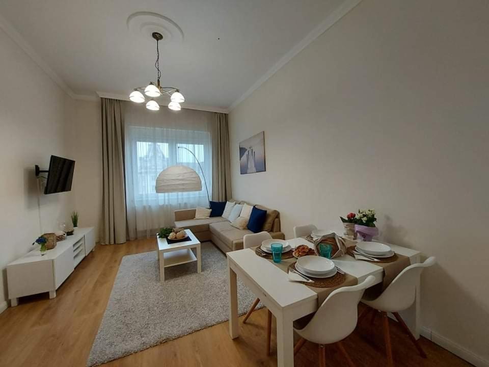 Alfoeldi Palace Apartman Ντέμπρετσεν Εξωτερικό φωτογραφία
