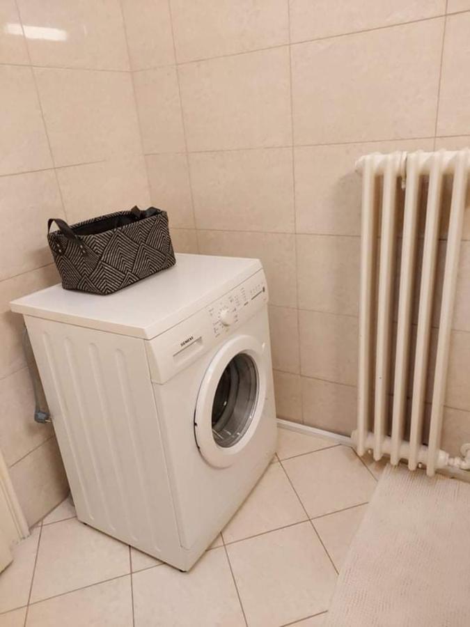 Alfoeldi Palace Apartman Ντέμπρετσεν Εξωτερικό φωτογραφία