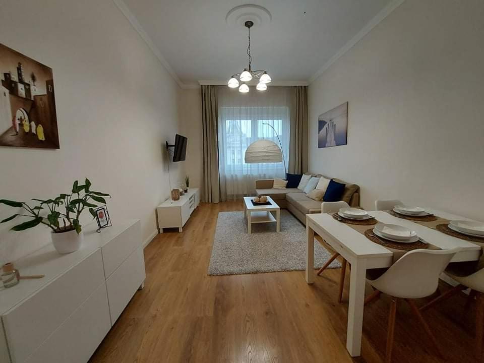 Alfoeldi Palace Apartman Ντέμπρετσεν Εξωτερικό φωτογραφία