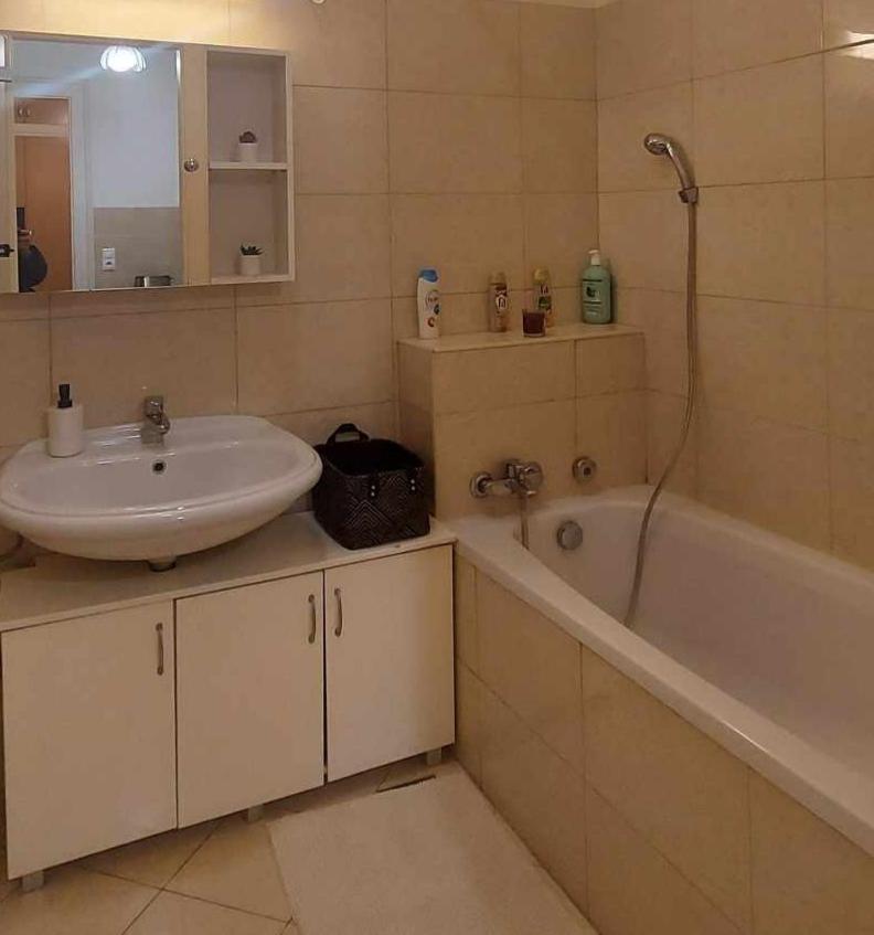 Alfoeldi Palace Apartman Ντέμπρετσεν Εξωτερικό φωτογραφία