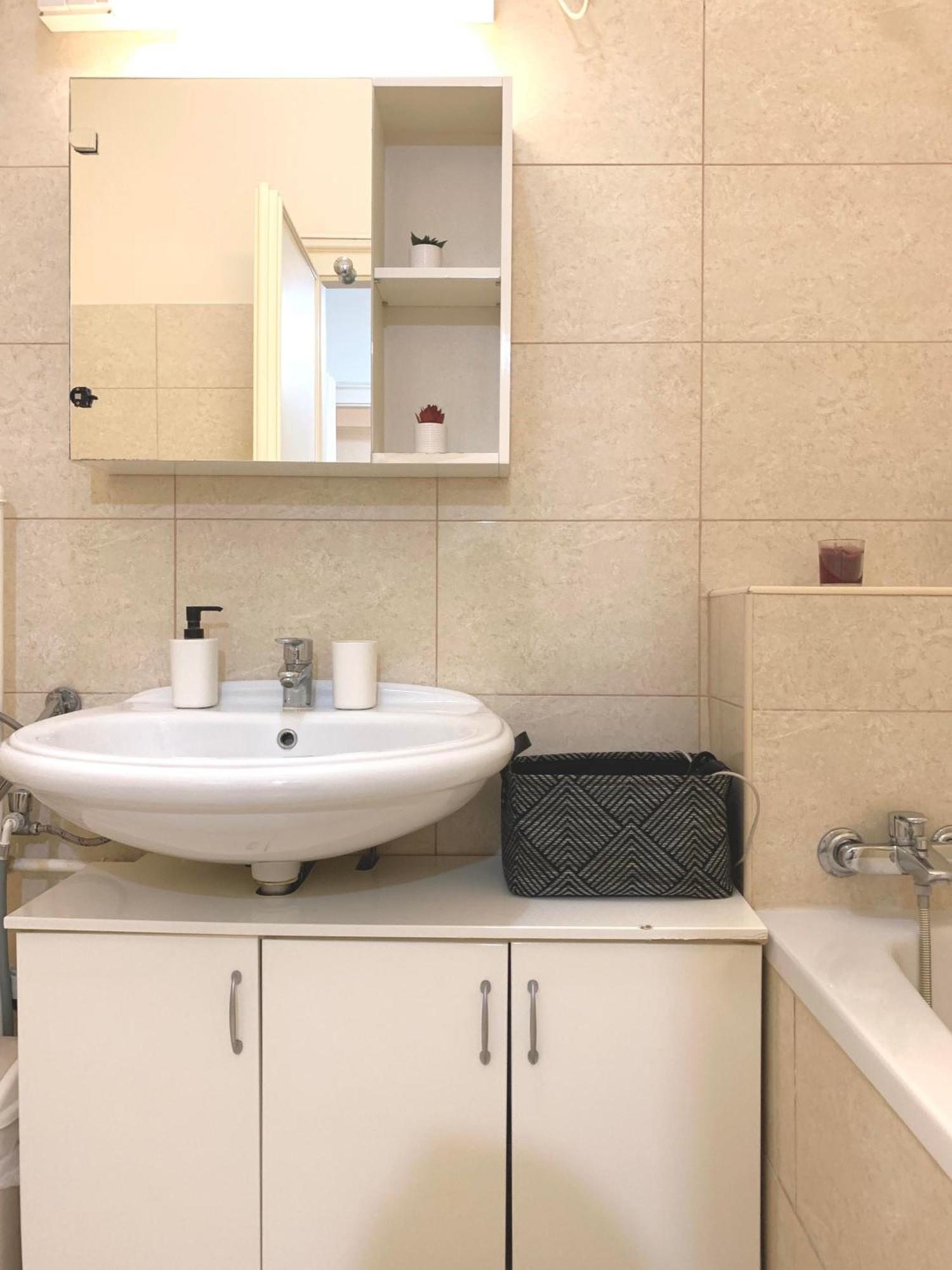 Alfoeldi Palace Apartman Ντέμπρετσεν Εξωτερικό φωτογραφία